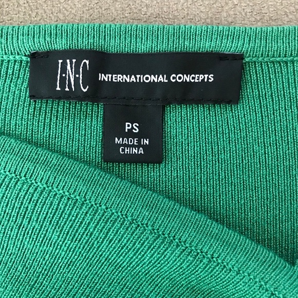 Reposted โ๏ธ๐
ฟ๏ธ NWOT INC international concepts top - Picture 4 of 8